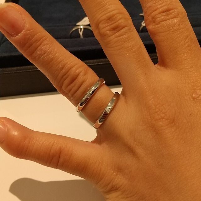 【4℃ BRIDAL(ヨンドシーブライダル)の口コミ】 ブライダルジュエリーを取り扱う専門店のため、多くの商品から選ぶことが…