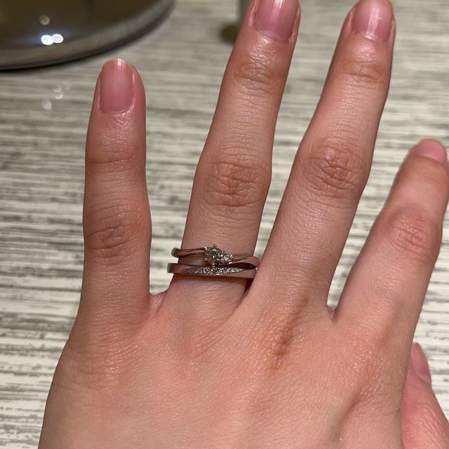 【TRECENTI(トレセンテ)の口コミ】 たくさんあって迷いましたが、指が綺麗に見えるものを選びました。あとは…