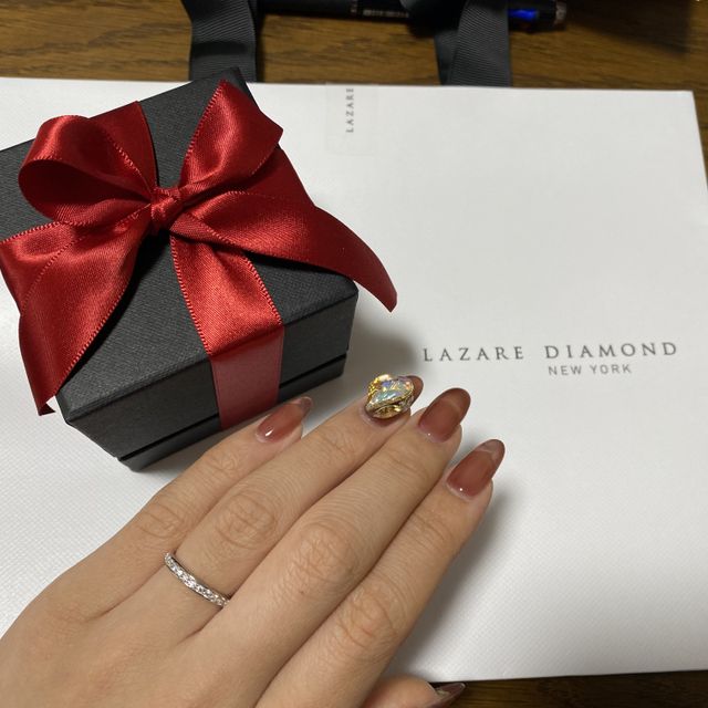 【ラザール ダイヤモンド(LAZARE DIAMOND)の口コミ】 指輪への憧れから、ブランド名で選んでしまっていました。百貨店の上層階…