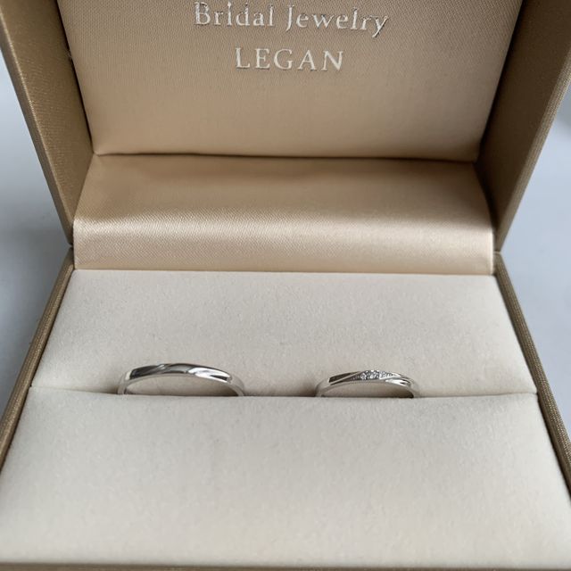 【LEGAN(レガン)の口コミ】 プラチナの指輪でシンプルなデザインを探しており、
価格もできるだけ抑え…