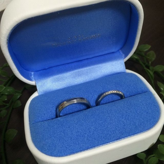 【銀座ダイヤモンドシライシの口コミ】 来店する前は、細くて安い物でいいかなぁと思っておりましたが、シンプル…