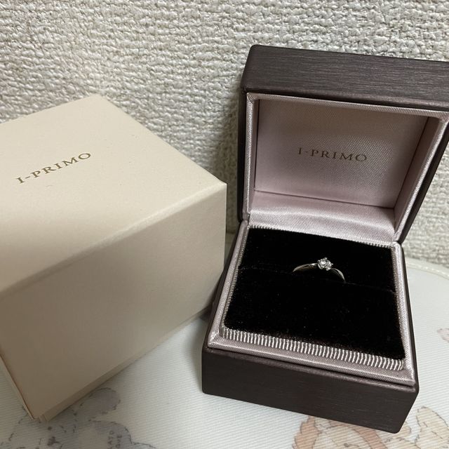 【アイプリモ(I-PRIMO)の口コミ】 とてもシンプルで付けてても、宝石も気にならないので、マリッジリングと…