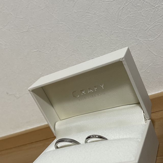 【CRAFY(クラフィ)の口コミ】 値段を抑えつつ、自分達の好きな形の指輪を、自分たちの手で作りながら購…
