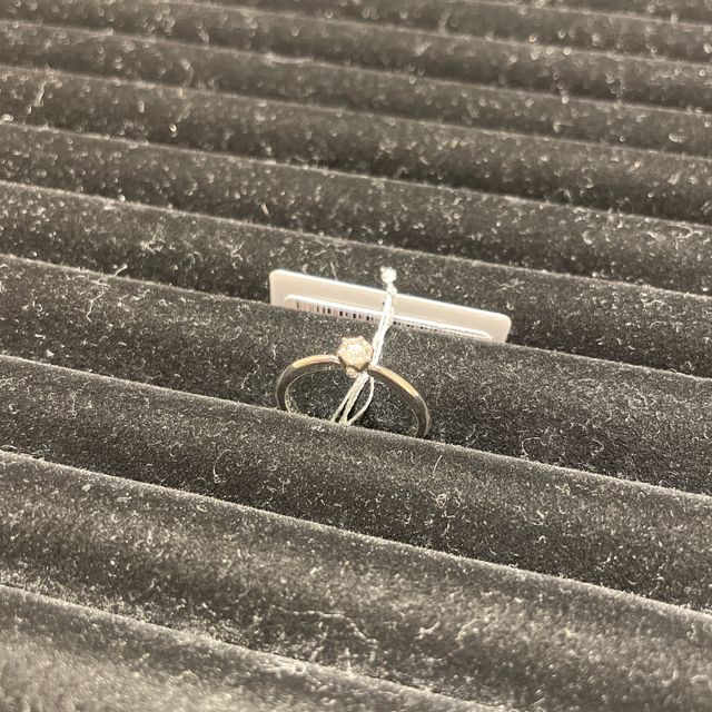 【TRECENTI(トレセンテ)の口コミ】 クリスマスの日に同棲中の彼女と指輪を見に行きました。
その日に入ったダ…