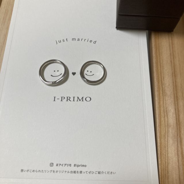 【アイプリモ(I-PRIMO)の口コミ】 ノクターナルが星座をイメージして作られており、新郎側リングの内側にダ…