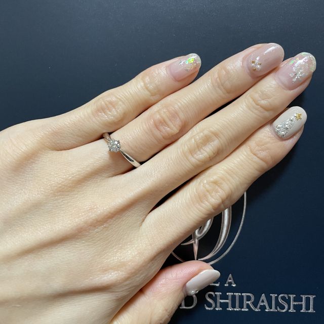 【銀座ダイヤモンドシライシの口コミ】 シンプルかつ可愛らしいデザインというイメージで色々なものを見ていく中…