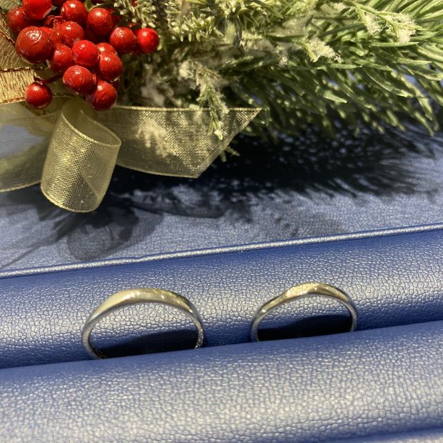 【銀座ダイヤモンドシライシの口コミ】 今まで指輪をつける習慣がなく初めての指輪です。着けている際に指に当た…