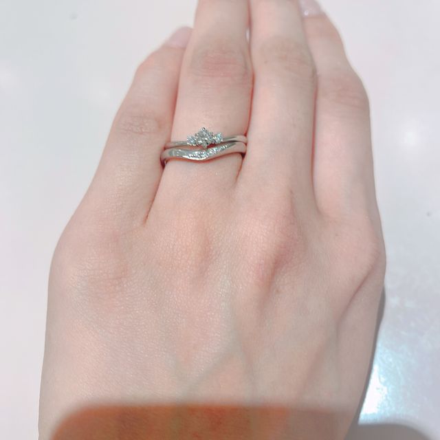 【TRECENTI(トレセンテ)の口コミ】 指輪のデザインがとても上品で、素敵でした。

ストレート、ウェーブ、Vと…