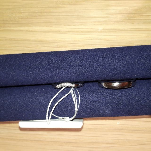 【【閉業】フラー・ジャコー(FURRER-JACOT)の口コミ】 デザインはとてもシンプルですが指輪をしているのを忘れてしまう位自然な…