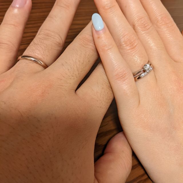 【アイプリモ(I-PRIMO)の口コミ】 プラチナやイエローゴールド以外の肌なじみのいい色を探していました。ピ…