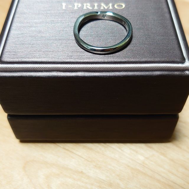 【アイプリモ(I-PRIMO)の口コミ】 新郎側意見です。
表面には通常サテンとは異なりダイヤモンドサテン(綺麗…