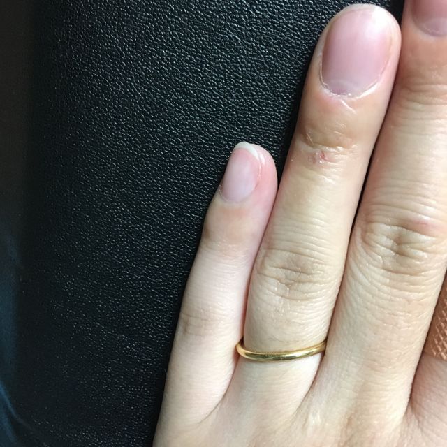 【ティファニー(Tiffany & Co.)の口コミ】 結婚指輪はティファニー！！と決めていたので、私の肌の色に馴染んだゴー…