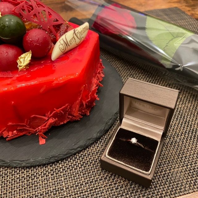 【アイプリモ(I-PRIMO)の口コミ】 シンプルなのにダイヤモンドの輝きが素敵でどんな服にも合わせやすいとこ…