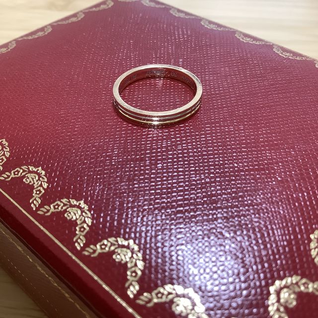 【カルティエ(Cartier)の口コミ】 スタイリッシュで歳を取ってもずっとつけ続けられるもので探していました…