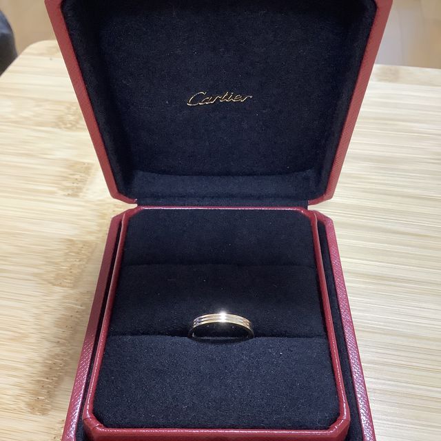 【カルティエ(Cartier)の口コミ】 スタイリッシュで歳を取ってもずっとつけ続けられるもので探していました…