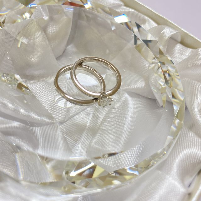 【アイプリモ(I-PRIMO)の口コミ】 セットでつけた時にダイヤの位置が上手くずれて、それがどの角度から見て…