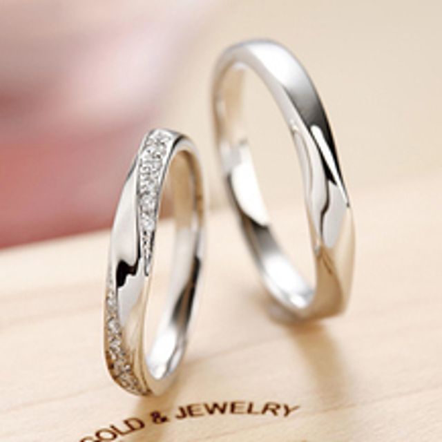 【tamaya BRIDAL(宝石の玉屋)の口コミ】 他店でも様々なブランドの商品を拝見しましたが、正直、ブランドが違って…