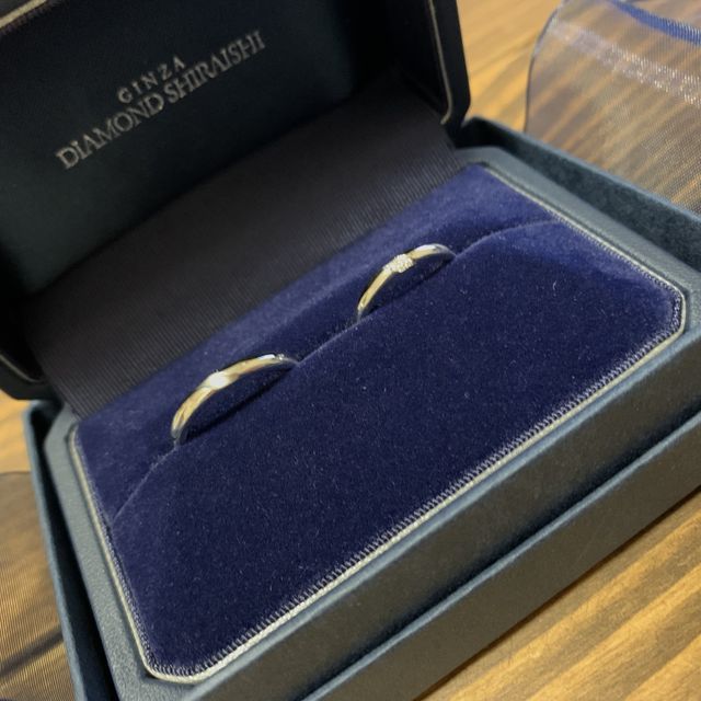 【銀座ダイヤモンドシライシの口コミ】 結婚指輪は、お互いの仕事上常につけられるものではなかったため、値段が…