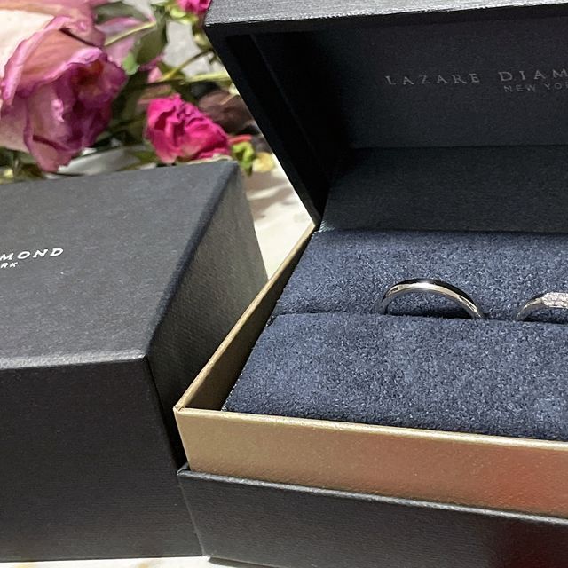 【ラザール ダイヤモンド(LAZARE DIAMOND)の口コミ】 デザインも豊富で指輪選びがウキウキしました！！普通のリングではなく、…