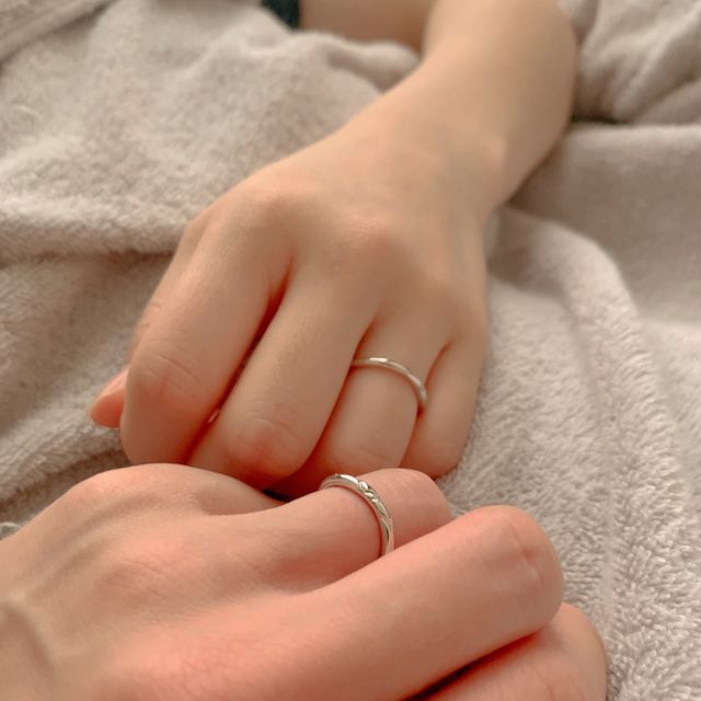 【ケイウノ ブライダル(K.UNO BRIDAL)の口コミ】 ケイウノさんのホームページを見ていたところ、二つのリングを重ねると柄…