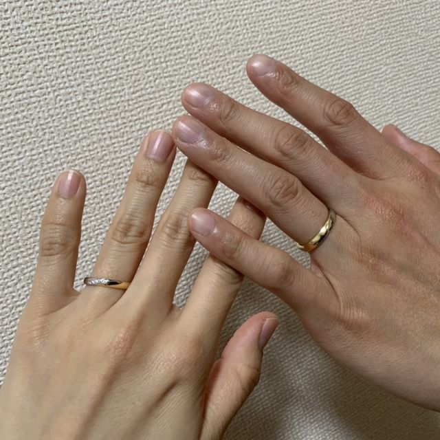 【ケイウノ ブライダル(K.UNO BRIDAL)の口コミ】 ツートンの指輪があることを知り、ゼクシィ（雑誌）で探していました。ツ…