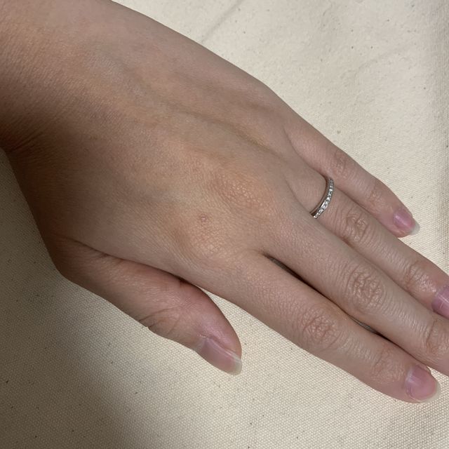 【エクセルコダイヤモンド(EXELCO DIAMOND)の口コミ】 価格は予算内の15万円以内で、シンプルで職場でも気兼ねなくつけられ、で…