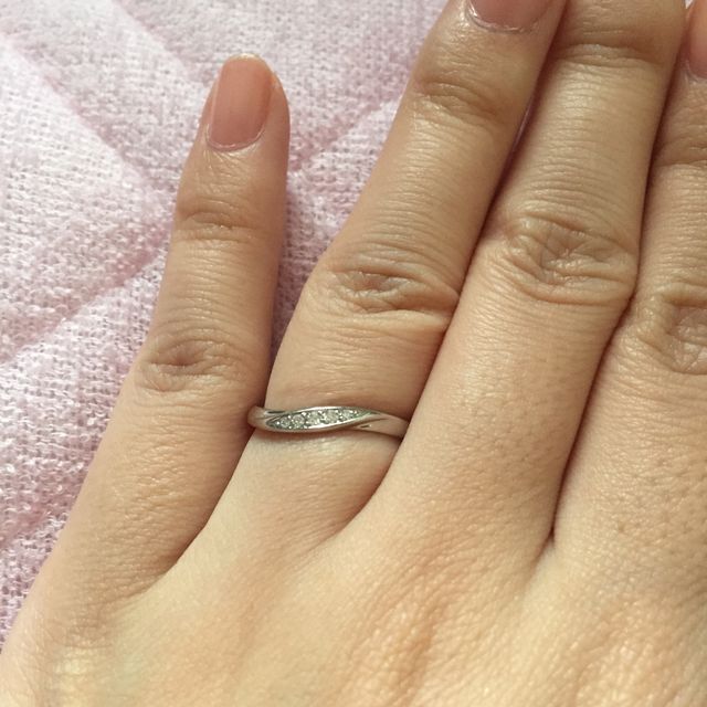 【canal4℃(カナルヨンドシー)の口コミ】 ダイヤモンドが好きなので、結婚指輪もダイヤモンドが入っているものを探…