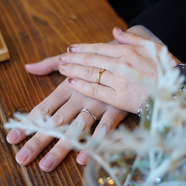 【THREE TREES(スリーツリーズ)の口コミ】 お互い結婚指輪に無頓着だったのですが、授かり婚ということもあり結婚式…