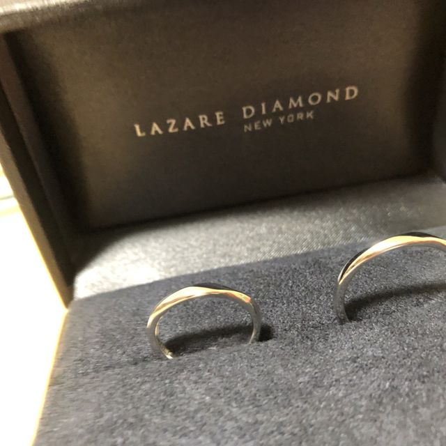 【ラザール ダイヤモンド(LAZARE DIAMOND)の口コミ】 5つ程候補を考えて行ったのですが、実際に買ったものは店員さんが出してく…