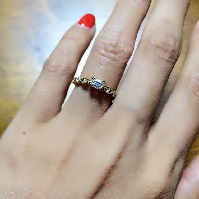 【ORECCHIO(オレッキオ)の口コミ】 婚約指輪と言えば、ブリリアントカット。という感じでブリリアントカット…