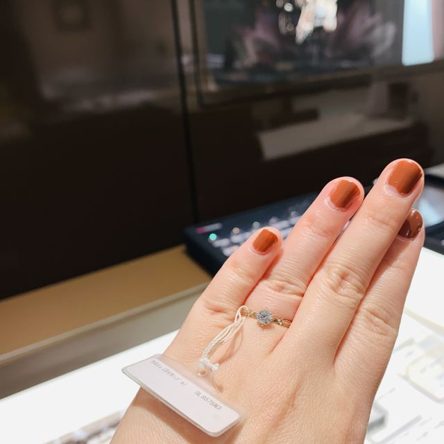 【俄(にわか)の口コミ】 華やかかつ個性的なデザインの指輪が多いです。和風テイストから洋風テイ…