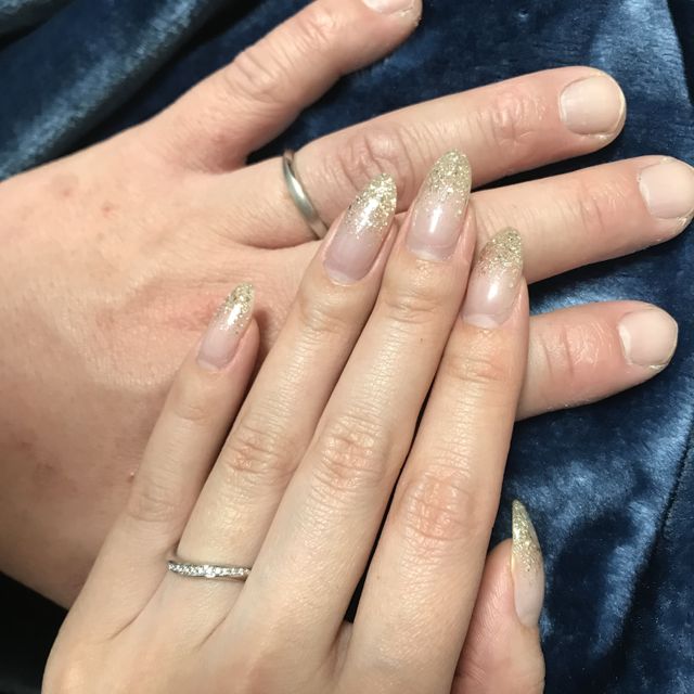 【4℃ BRIDAL(ヨンドシーブライダル)の口コミ】 指輪のデザインを見に他のお店も何店舗か見て周りましたが、こちらのお店…