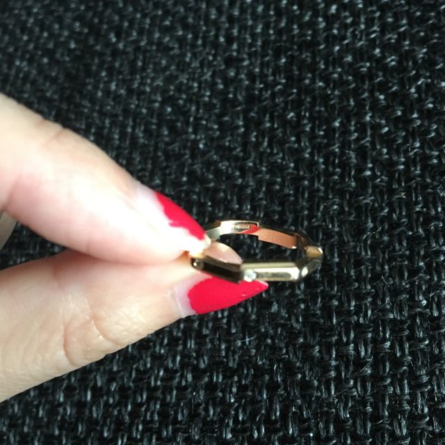 【グッチ(GUCCI)の口コミ】 シンプルなデザインより、他の人とかぶらないようなデザインの指輪を探し…