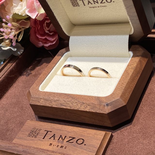 【TANZO.(鍛造指輪)の口コミ】 通常の指輪だとすぐ傷や凹みが出来ますが、刀と同じ造り方の鍛造製法で中…