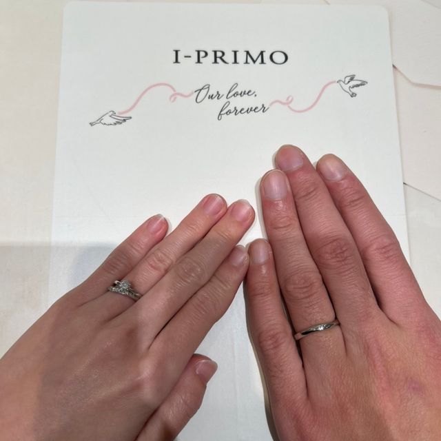 【アイプリモ(I-PRIMO)の口コミ】 指輪のデザインが可愛くて決めました。婚約指輪のデザインが気に入って、…