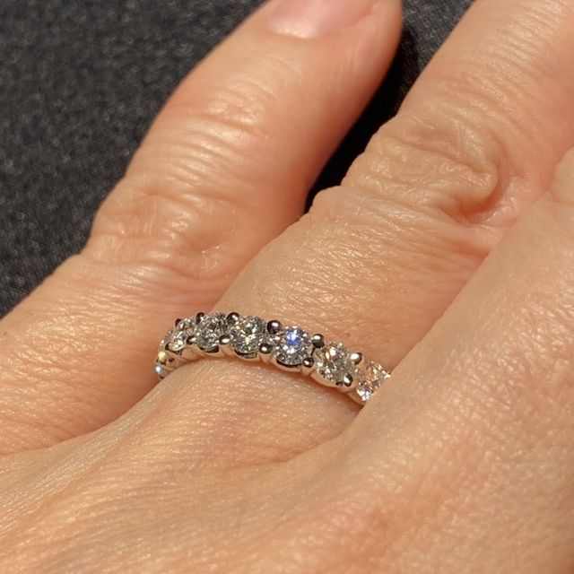 【TASAKI(タサキ)の口コミ】 マリッジリングでも華やかなリングが欲しかったためこちらを選びました。…