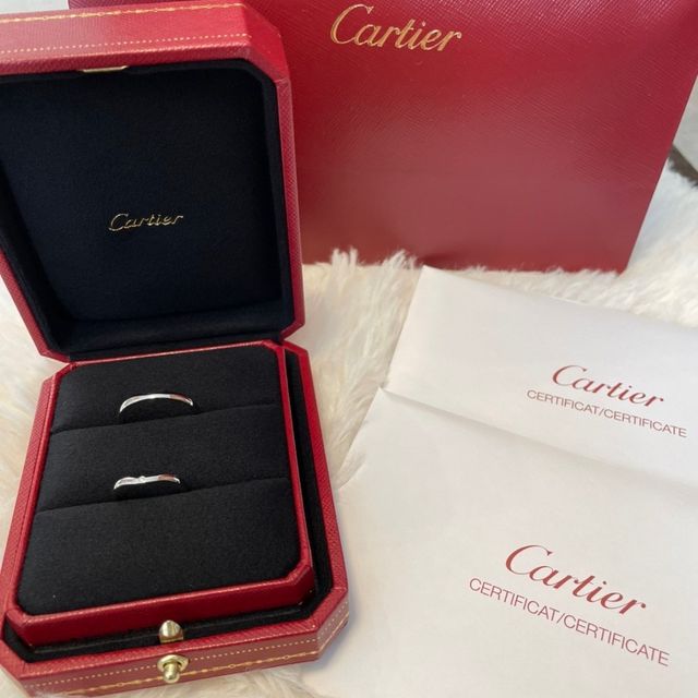 【カルティエ(Cartier)の口コミ】 試着してみて着け心地が良かったです。また片面はウェーブデザイン、反対…