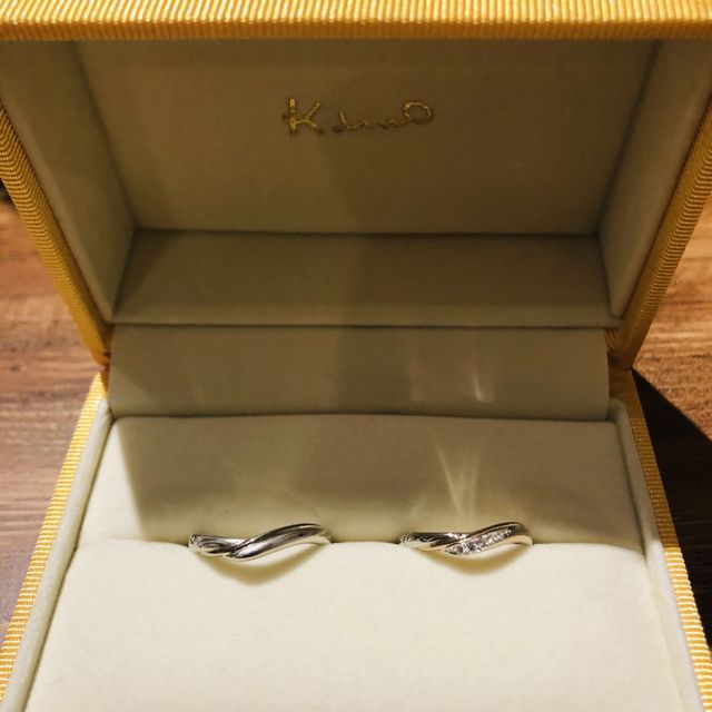【ケイウノ ブライダル(K.UNO BRIDAL)の口コミ】 木目金の指輪で探していて、
こちらのお店に出会いました。
私の指が少し…
