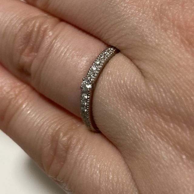 【エクセルコダイヤモンド(EXELCO DIAMOND)の口コミ】 このブランドにしかないデザインの指輪に出会えたことが１番の決め手です…