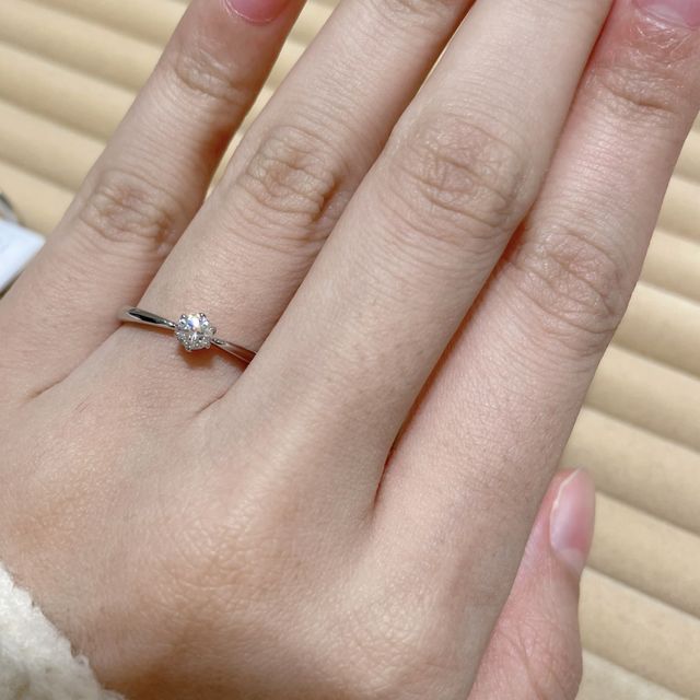 【TRECENTI(トレセンテ)の口コミ】 あまりギラギラしたものは好みではなく、シンプルなデザインのものを探し…