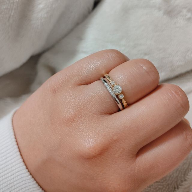 【アンジェリックフォセッテ(Angelique Fossette)の口コミ】 超音波洗浄とサイズ直し(12号まで)は無料です。
変形直し、石揺れの補修、…