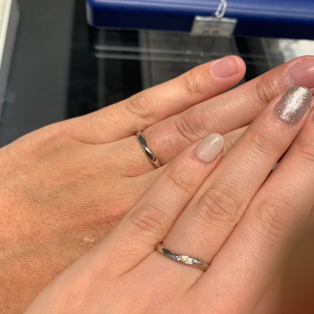 【銀座ダイヤモンドシライシの口コミ】 価格帯、ブランドの安心感で購入を決めました！
また接客して頂いた方の対…