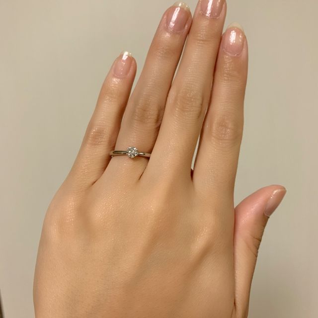【アイプリモ(I-PRIMO)の口コミ】 アイプリモ【シグナ】
シンプルなソリテールリングですが、ダイヤの土台部…