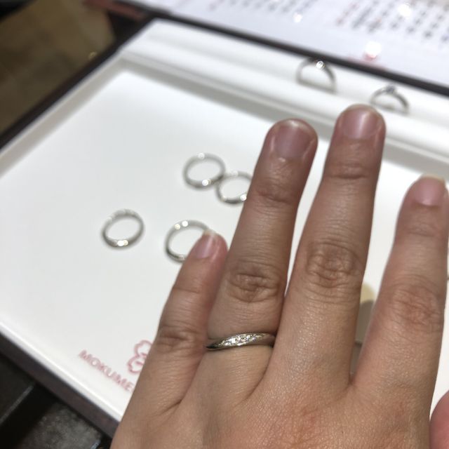 【杢目金屋(もくめがねや)の口コミ】 他の所と違って金属を重ね合わせて作っているので、一つ一つ個性的な木目…