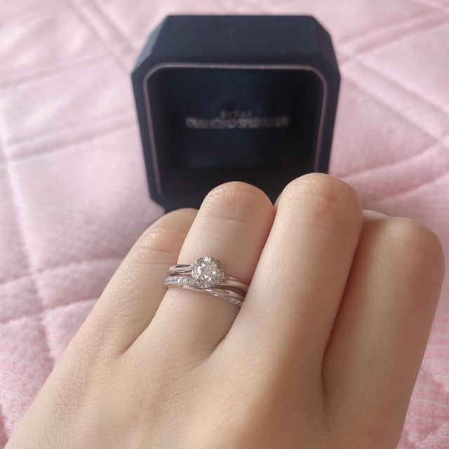 【銀座ダイヤモンドシライシの口コミ】 国産老舗ブランドの銀座ダイヤモンドシライシさんが良いなぁと漠然と思っ…