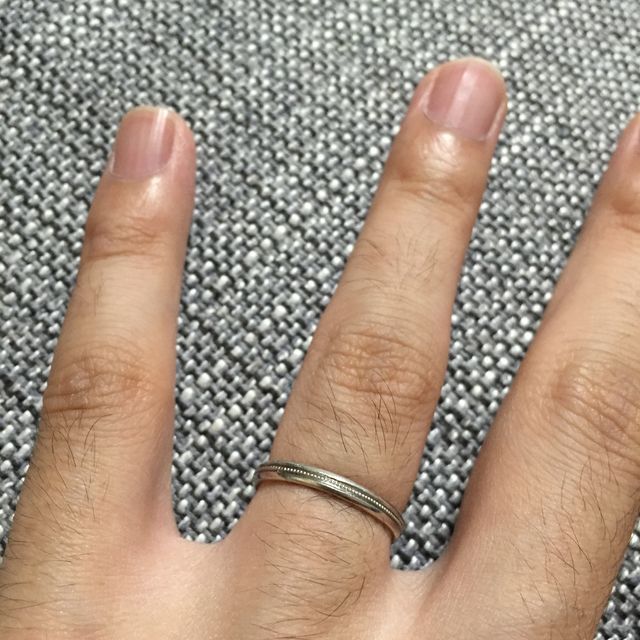 【Joie de treat.(ジョア・ドゥ・トリート)の口コミ】 会社に毎日つけていくものなので、シンプルな指輪をさがしていました。相…