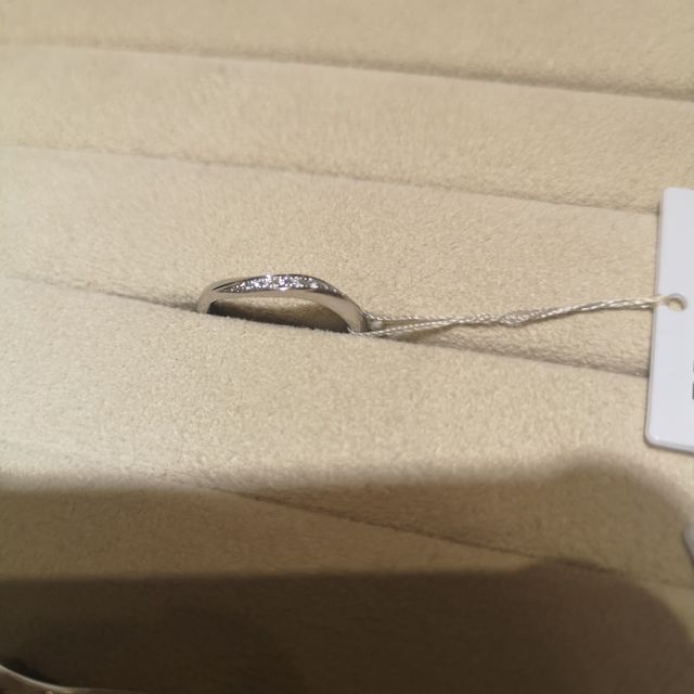 【TRECENTI(トレセンテ)の口コミ】 トレセンテさんが売りにしていた、内甲丸仕上げはつけ心地抜群でした。
普…