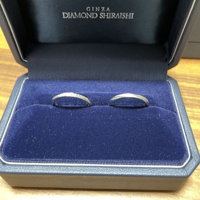 【銀座ダイヤモンドシライシの口コミ】 購入の決め手はデザインと、ダイヤモンドの質です。
ダイヤモンドが複数個…