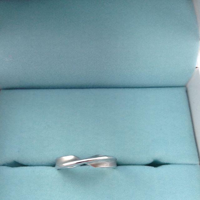 【ジュエリーツツミ(JEWELRY TSUTSUMI)の口コミ】 お店にいくまでは自分の中で小さいダイヤが横一列に5つ入っているようなも…