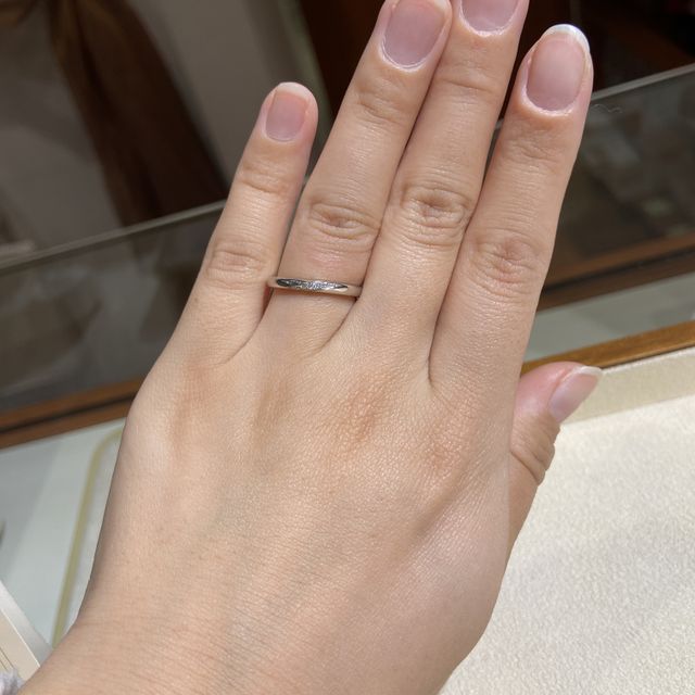 【TRECENTI(トレセンテ)の口コミ】 説明を受けた通り、つけ心地がとても良いです。
三石のデザインとウェーブ…